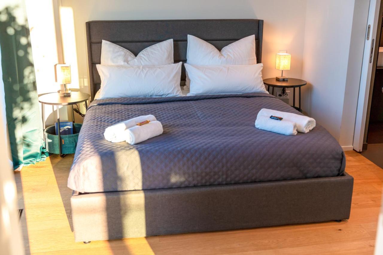 Cabana - Theview - Terrasse - Waterfront - Kostenloser Parkplatz - Wifi Oldenburg Exteriör bild